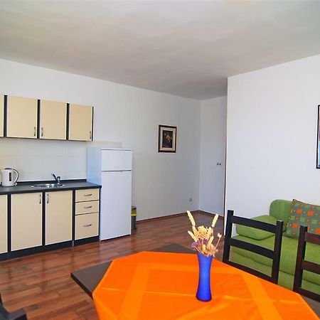 Apartman Luca Zečevo Exteriör bild