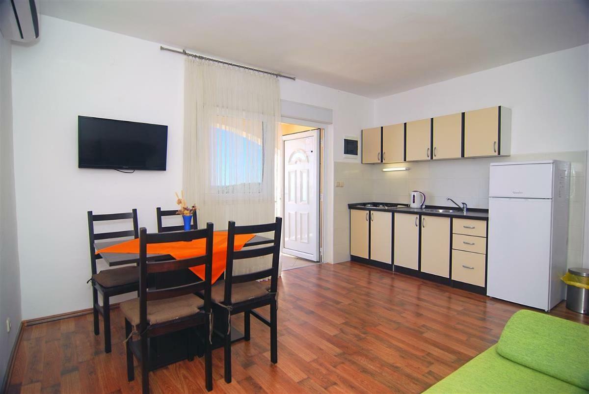 Apartman Luca Lägenhet Zečevo Exteriör bild