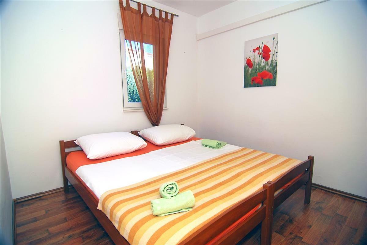 Apartman Luca Lägenhet Zečevo Exteriör bild